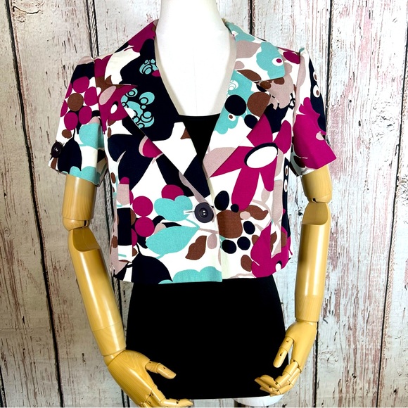 🎉HP🎉 NEW NWOT Hinge Floral Abstract Short Sleeve Cropped Blazer Jacket SMALL - Picture 1 of 16